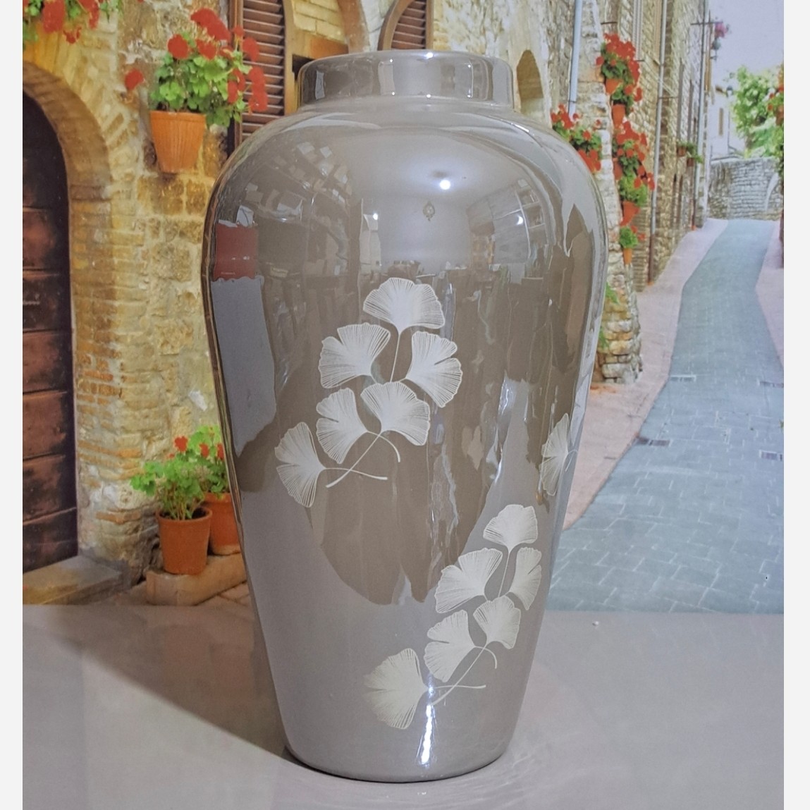 گلدان دکوری طرح زیبای گل برگ شبدر سایز بزرگ سی سانتی
