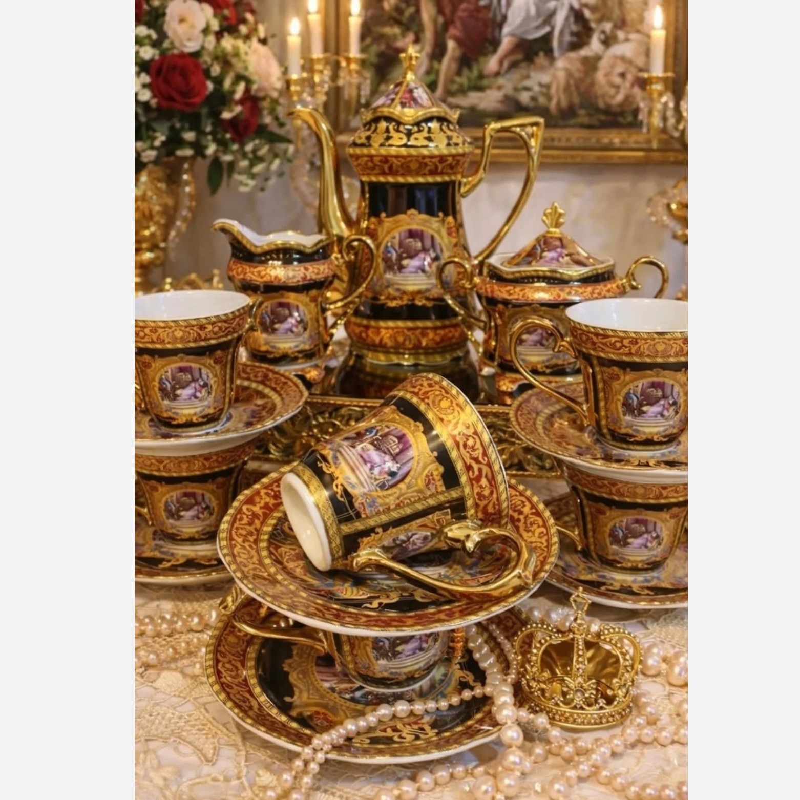 سرویس چای خوری طرح اتلیه طلاکوب مارک دارمناسب جهیزیه خاص پسندان طرح قرمز مشکی ارسال پسکرایه