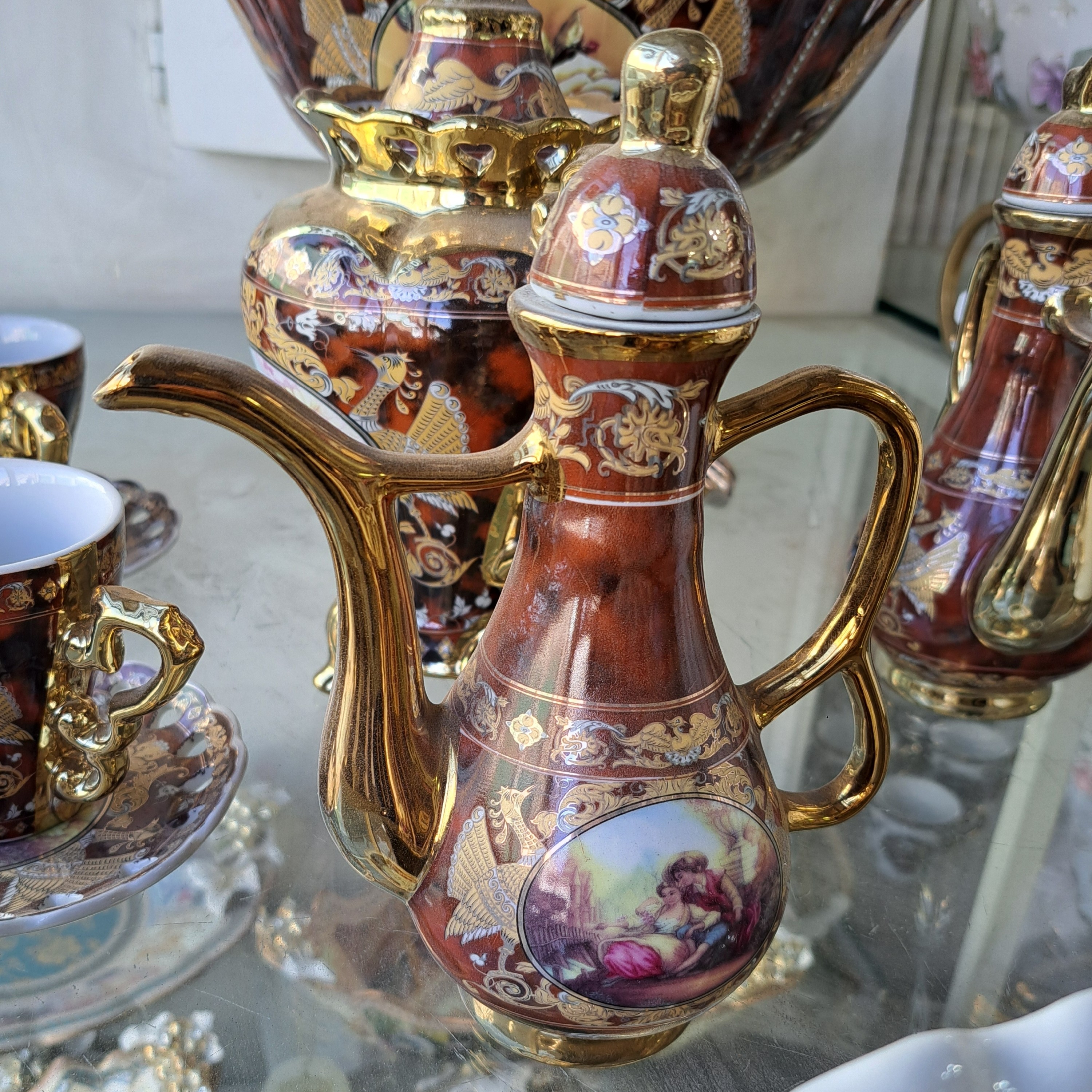 گلابدان چینی طرح قهوه ای طلاکوب لیلی مجنون ارسال پس کرایه
