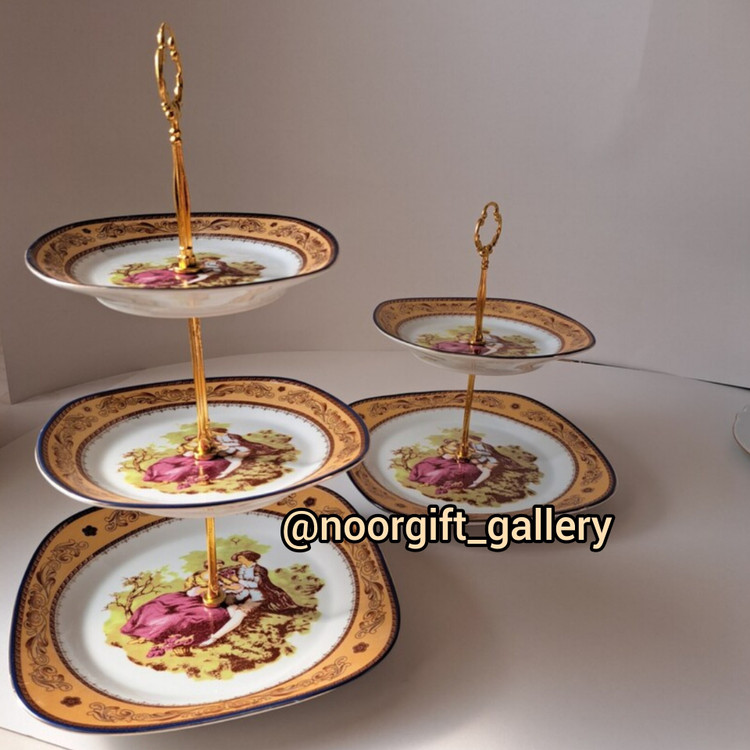 شیرینی خوری سه طبقه لیلی مجنون طرح سبز یا طلایی و طرح ابی موجوده کادویی جهیزیه سفارش از باسلام ارسال