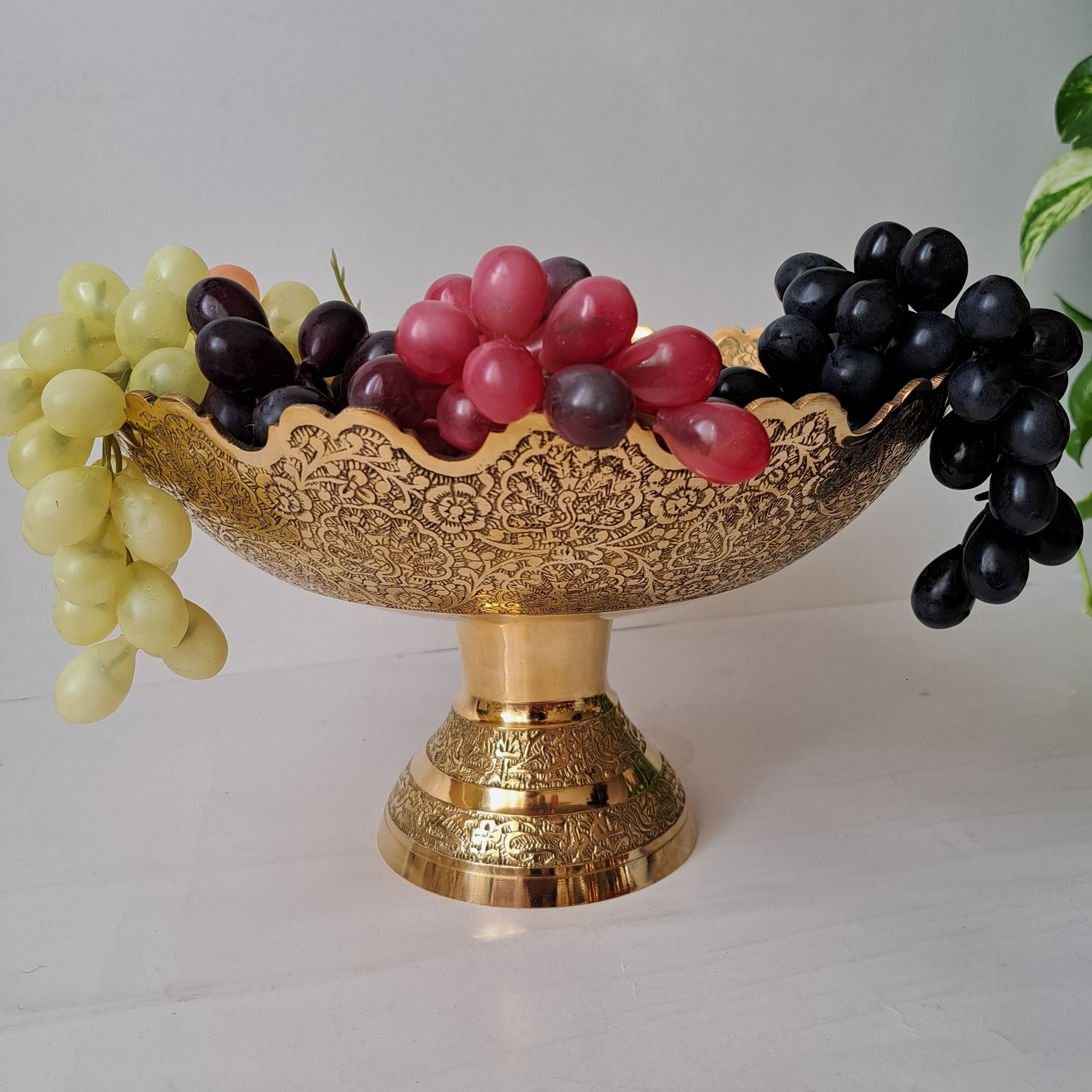میوه خوری برنجی باکیفیت بالا طرح طاووس  هند